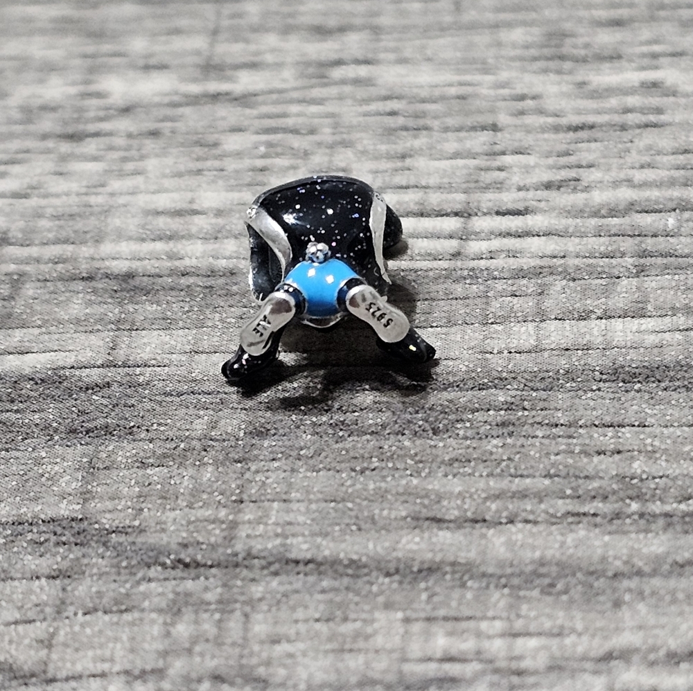 Authentic Pandora Disney Oswald The Lucky Rabbit Charm - Picture 4 of 6